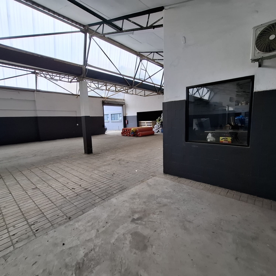 To Let commercial Property for Rent in Peerless Park East Western Cape